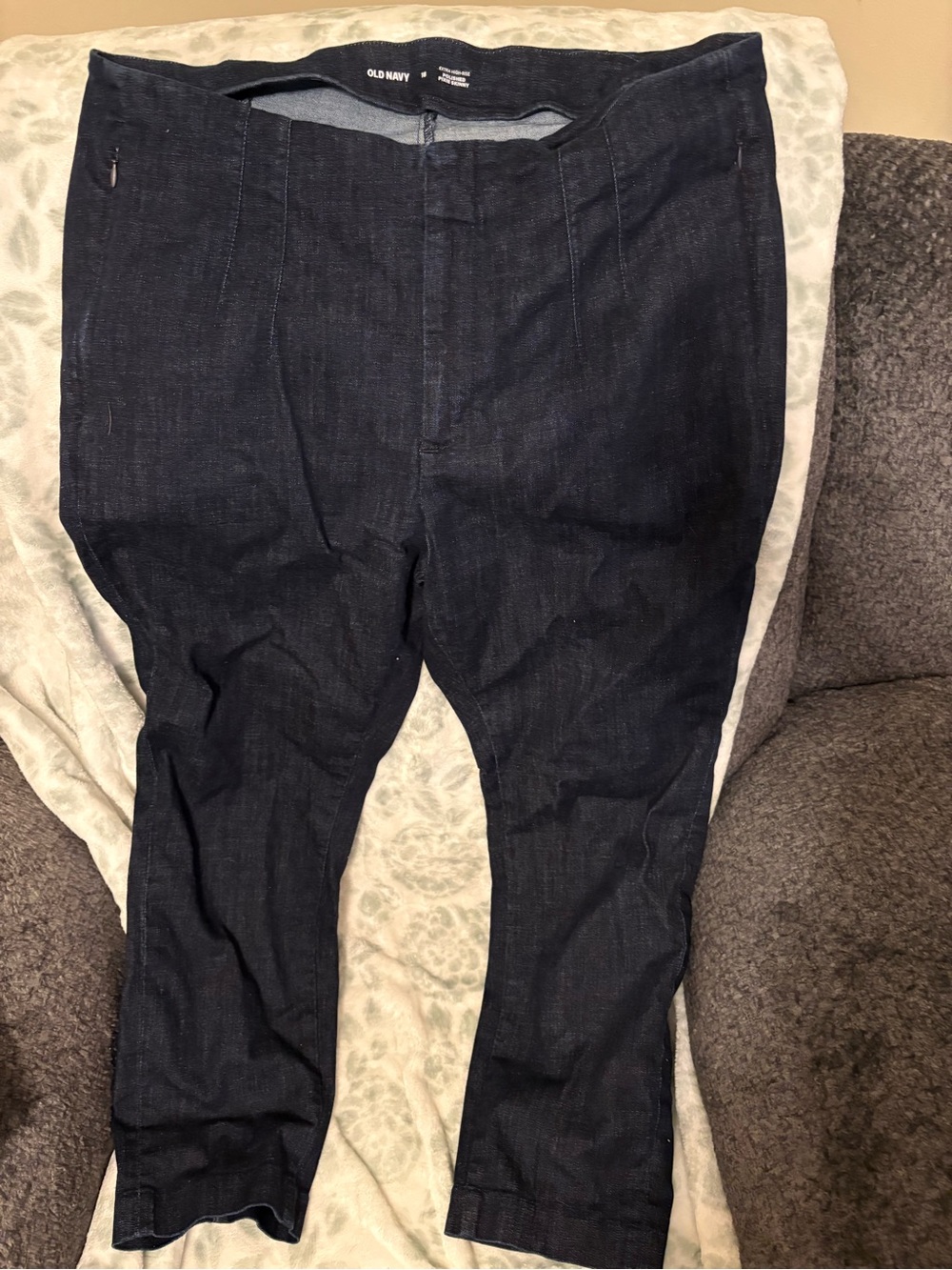 Old Navy Women’s High Rise Pixie Skinny Ankle Dark Indigo Jeans
